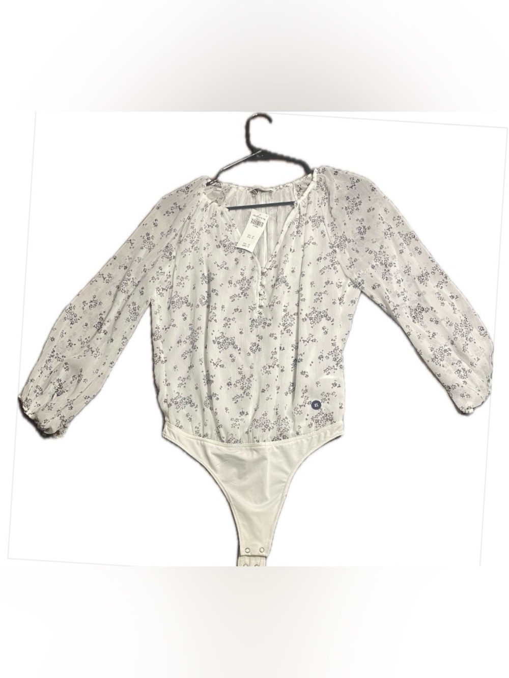 Size XS- NWT- Abercrombie and Fitch White Floral Long Sleeve Bodysuit